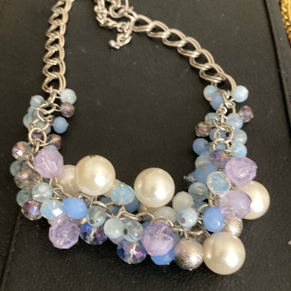White and Blue Pearl Cluster Necklace with Silver Chain